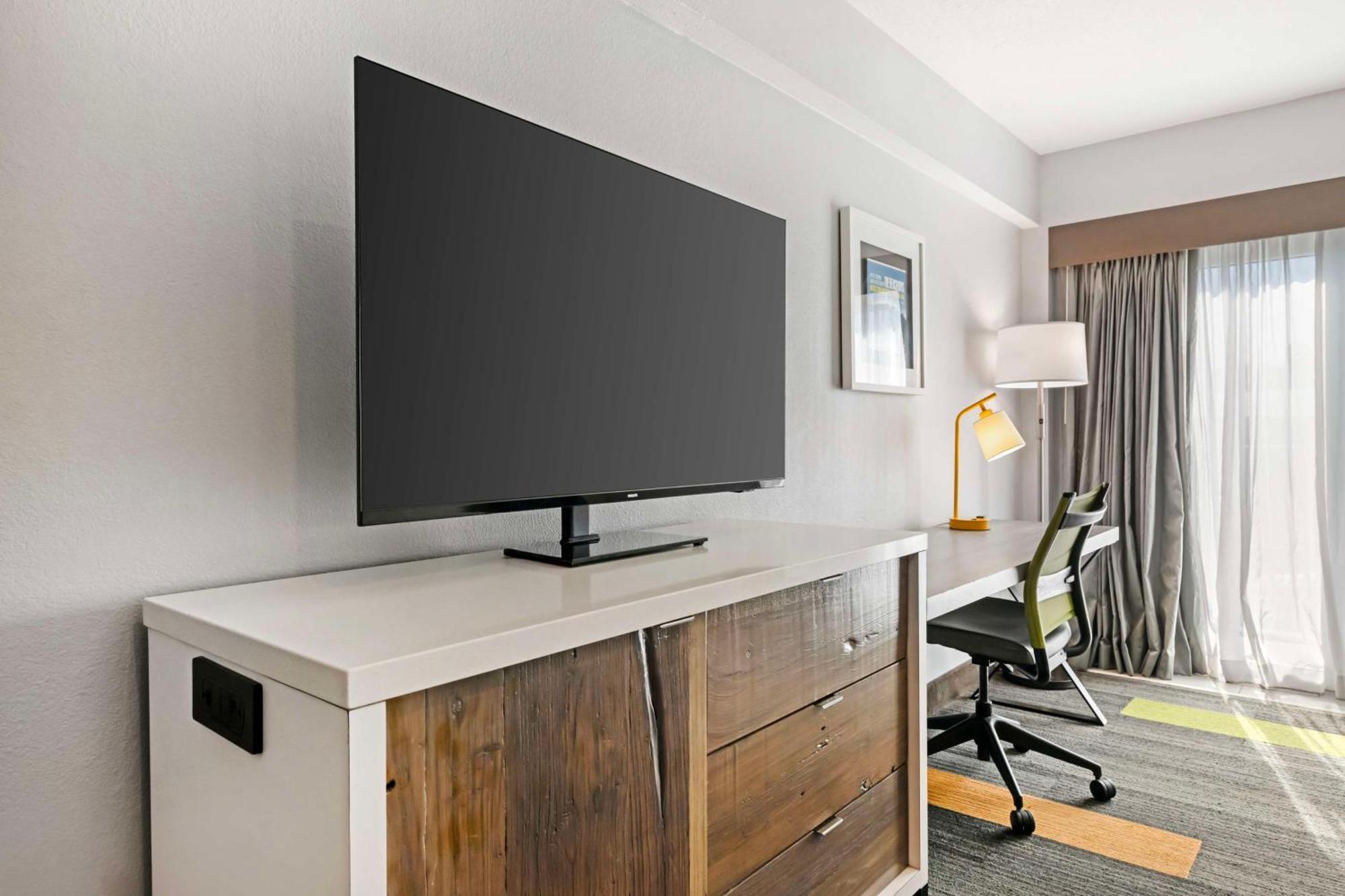 Best Western Oceanfront Джэксонвилл-Бич Экстерьер фото